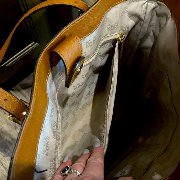 Authentic Michael Kors tote in signature luggage color! - Picture 12 of 16